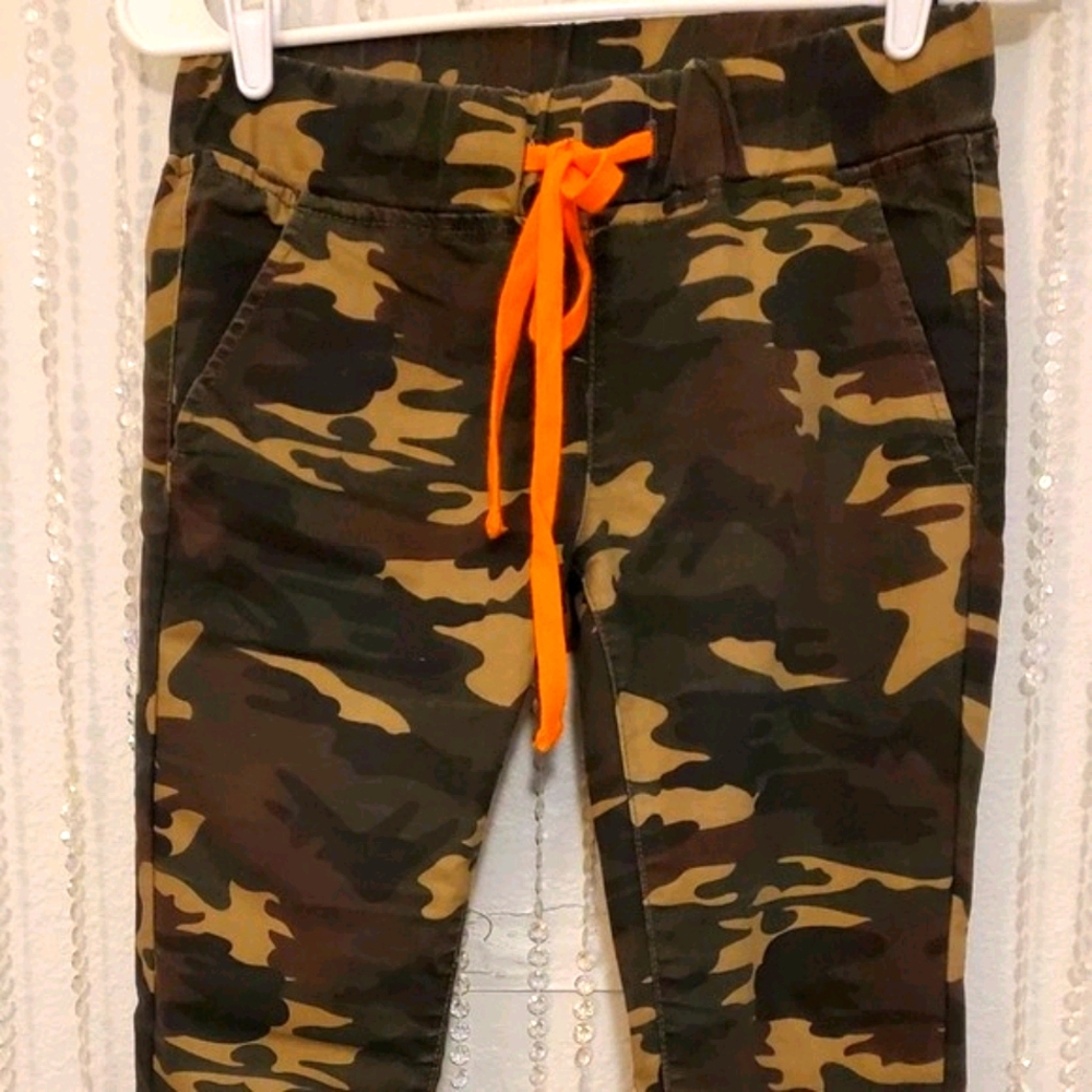 VIP women's Cargo green camouflage jogger pants